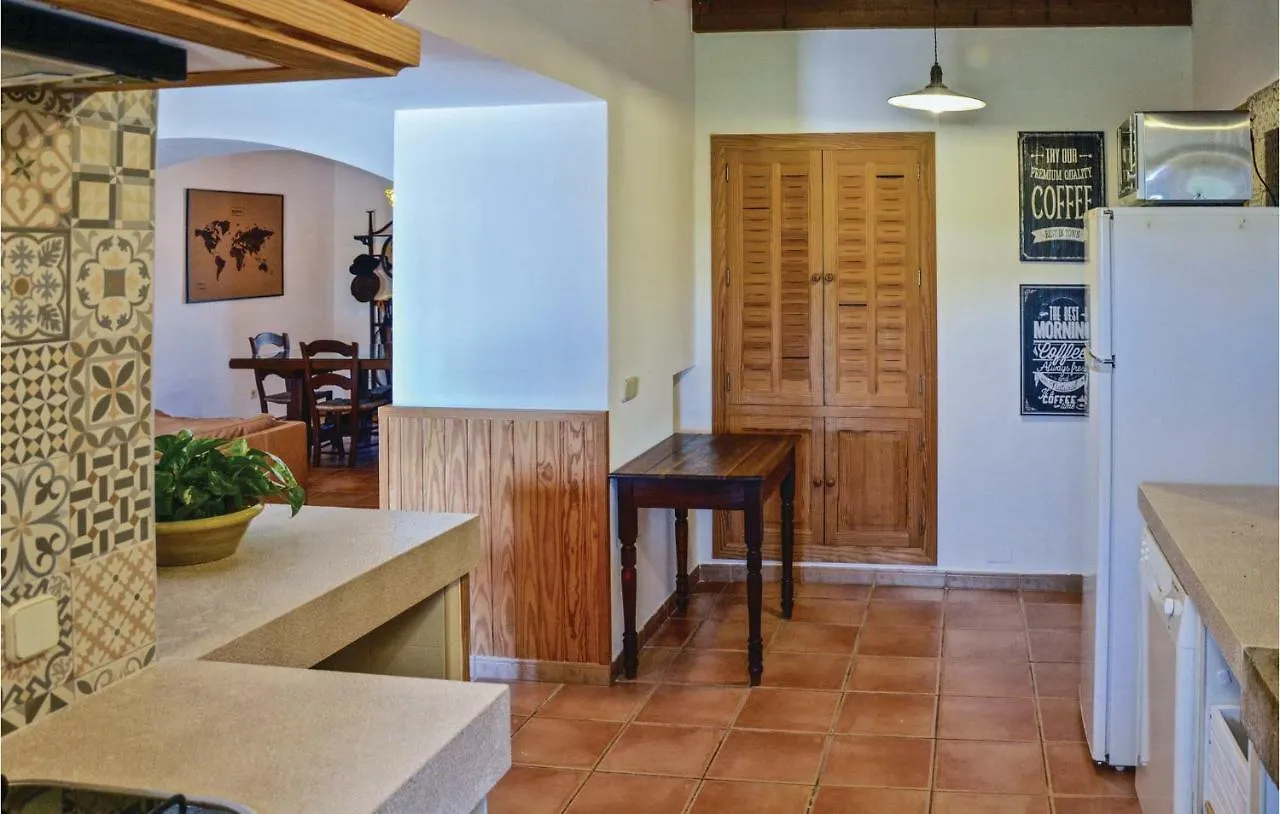 펜션 Nice Home In Portol With Kitchen